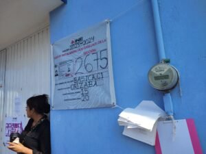 Casilla electoral en México durante una jornada de votación