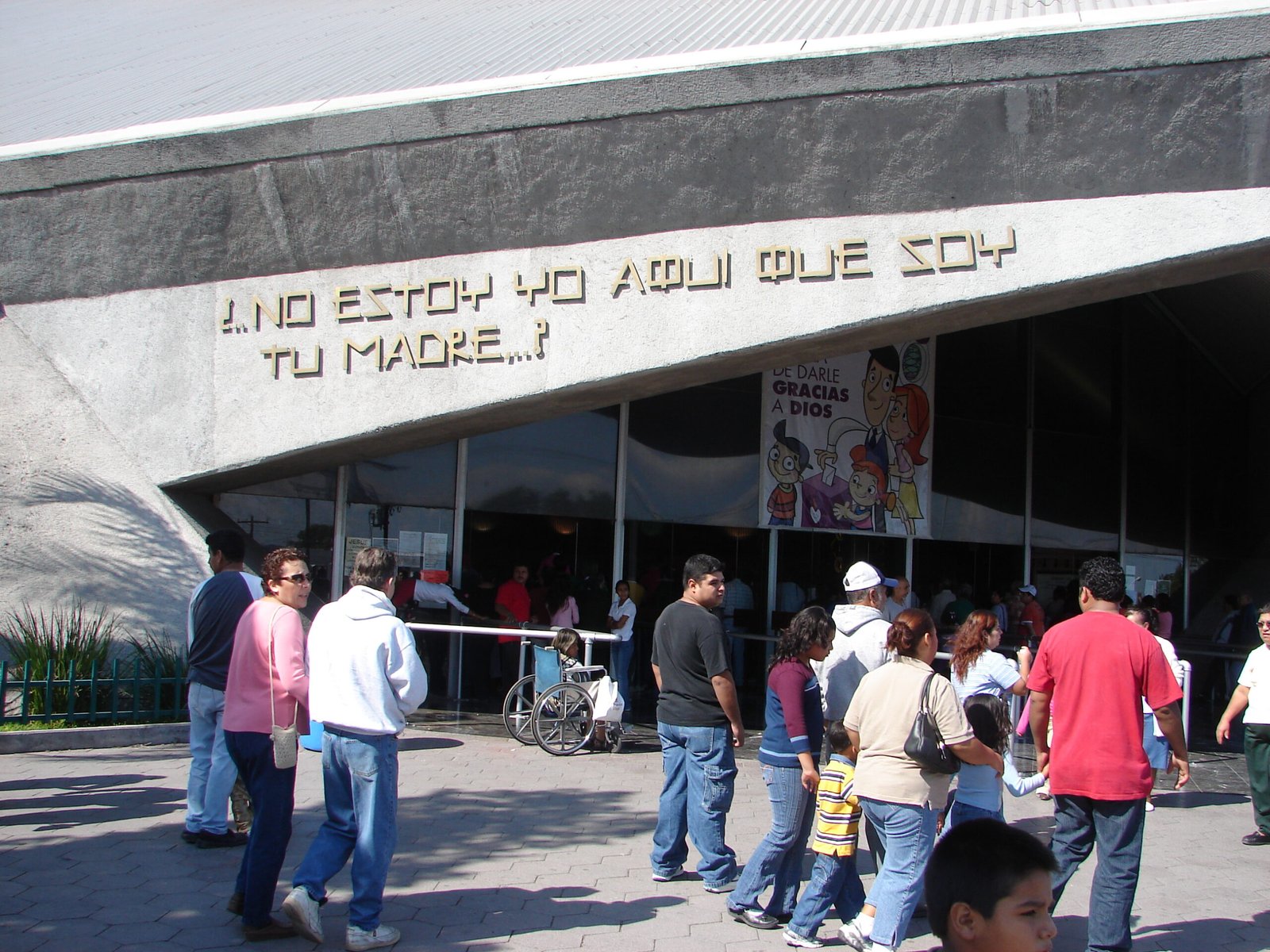 Fachada de la Basílica de Guadalupe en Monterrey, punto de llegada de las peregrinaciones.