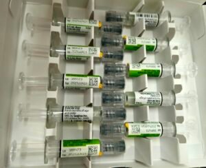 Jeringas con vacuna contra la influenza